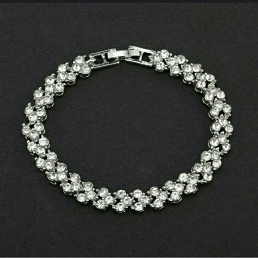 ππ Restocked - 925 Heart-Shaped Tennis Bracelet - Picture 2 of 6